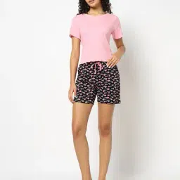 yousta Women Typographic Print Shorts image 1