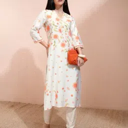 vishudh Women Floral Print Straight Kurta image 1