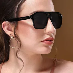 Voyage Unisex Wayfarer Sunglasses With Polarised and UV Protected Lens 2343PMG4346Z image 2