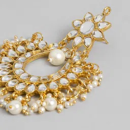 Peora White Gold-Plated Kundan-Studded Antique Jewellery Set with Maang Tika image 5