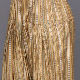 Libas Women Floral Printed Regular Kurta with Salwar image 3