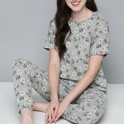 Mast & Harbour Women Grey Melange & White Floral Printed Jogger Set-picture-16