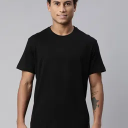 Levis Men Round Neck Cotton T-shirt with Smartskin Technology-picture-12