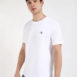 Calvin Klein Jeans Men Pack Of 2 Solid Round Neck Cotton T-shirts image 2