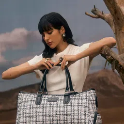 Mini west london Wall Street Printed Duffel Bag-picture-32