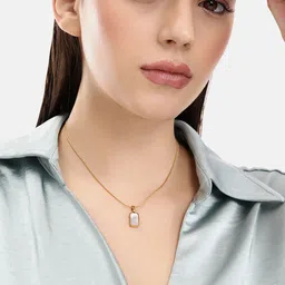 DressBerry Rectangular Shape Pendant with Chain-picture-30