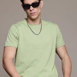 Roadster Men Solid T-shirt-picture-34