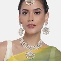 Peora Gold-Plated Kundan-Studded Jewellery Set-image-76