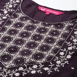 Varanga Floral Embroidered Sequinned Kurta With Trousers & Dupatta image 2