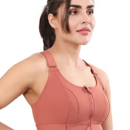 Bella Voste Full Coverage Lightly Padded Workout Bra image 4