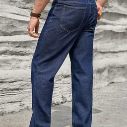 DENIMLOOK Men Relaxed Fit Stretchable Jeans image 5