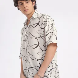 glitchez Fluid Prints Relaxed Shirt image 5