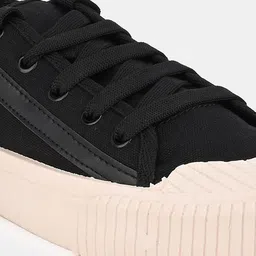 Styli Men Lace Up Textured Sole Casual Shoes image 4