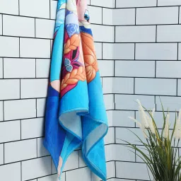 Spaces Disney Frozen1 Character based Blue 380 GSM Cotton Bath Towel image 1