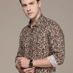 SIMON CARTER LONDON Men Slim Fit Opaque Printed Casual Shirt image 4