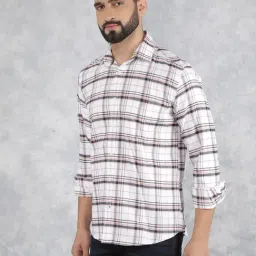 Crimsoune Club White Cotton Slim Fit Checks Shirt-picture-27