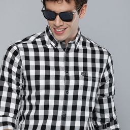 The Indian Garage Co Men White & Black Slim Fit Checked Casual Shirt-picture-10