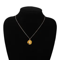el regalo 2 PCs White & Yellow Daisy Flower Pendant Necklace for Kids/Girls/Teens & Women- Gift for Her image 5