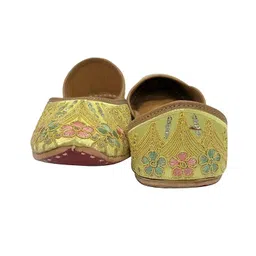 eshoe ethnic Women Punjabi Juti Handmade Wedding Bridal Shoes Indian Traditional Ethnic Jutti Multicolor image 4