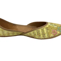 eshoe ethnic Women Punjabi Juti Handmade Wedding Bridal Shoes Indian Traditional Ethnic Jutti Multicolor image 3
