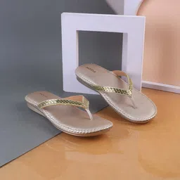 mochi Women Comfort Flat Slip-on image 2