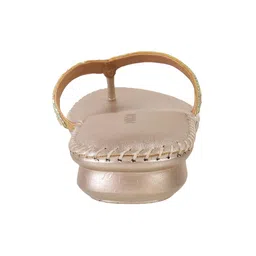 mochi Women Comfort Flat Slip-on image 5