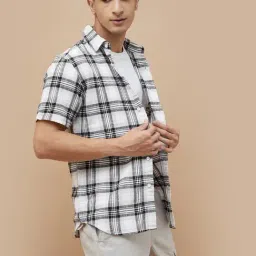 Fame Forever By Lifestyle White Regular Fit Checks Shirt-picture-21