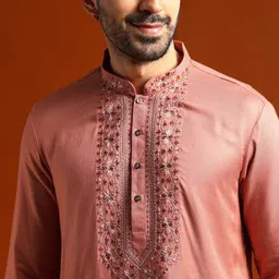 KALKI Fashion Men Ethnic Motifs Embroidered Regular Thread Work Kurta with Trousers image 5