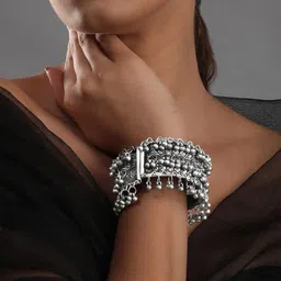 Rubans Women Oxidised Silver-Plated Kada Bracelet image 1