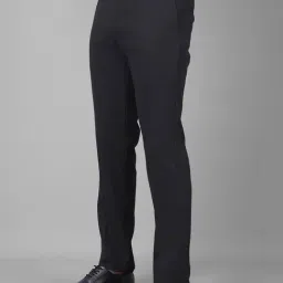 Crimsoune Club Black Slim Fit Two Piece Suits image 5