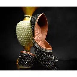 YASSIO Women Iqra Embroidered Black Juttis image 1