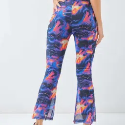 Bewakoof Multicolor Slim Fit Printed Trousers image 2