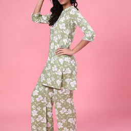 V-Mart Women Printed Tunic & Trousers Co-Ords image 2