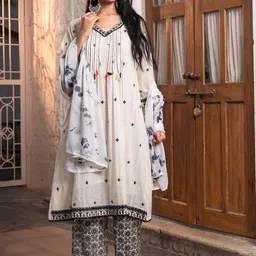 chandbaali Women Ethnic Motifs Embroidered Cotton A-Line Kurta with Palazzos & Dupatta-picture-10