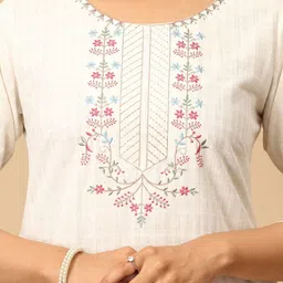 MAKEOVER FASHIONS Ethnic Motifs Embroidered Thread Work Thread Work Kurti image 3