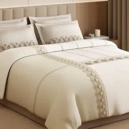 Spaces Alive White Cotton Floral 300 TC Double Bedsheet with 4 Pillow Covers image 2