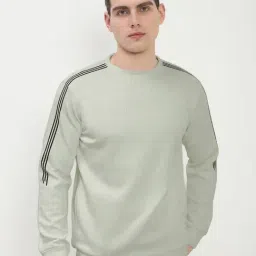SHOWOFFFF Green Slim Fit Solid Sweatshirt-picture-24
