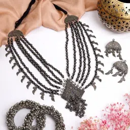 Teejh Pitara Collection Mugol Oxidized Jewellery Set-picture-19