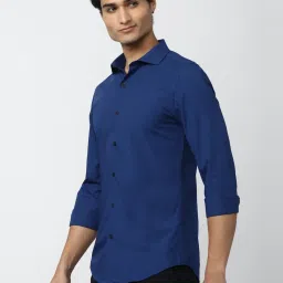 Peter England Blue Regular Fit Texture Shirt image 3