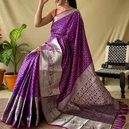 Mameraa Woven Design Zari Art Silk Handloom Saree-picture-21