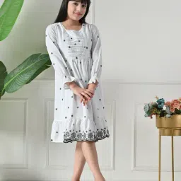 Bella Moda Girls White Cotton Embroidered Dress-picture-23