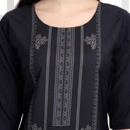 SZN Women Ethnic Motifs Crepe Straight Kurtas image 2