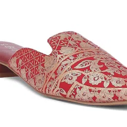 Biba Women's Maroon Mule Shoes image 4
