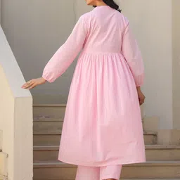 Janasya Women's Light Pink Dobby Pure Cotton Self Design A-line Maternity Kurta Pant Set image 4