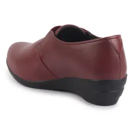 Fausto Women's Maroon Wedge Loafers image 4