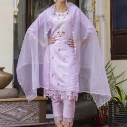 VredeVogel Lavender Embroidered Kurta & Pant Set With Dupatta-picture-24