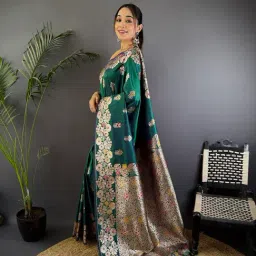 Elora Teal Green Floral Saree With Unstitched Blouse-picture-10