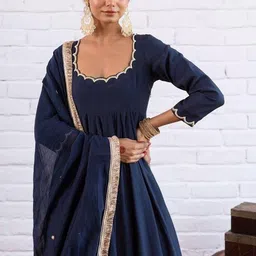 CANIZZARO Women Panelled Gotta Patti Kurta with Trousers & With Dupatta image 5