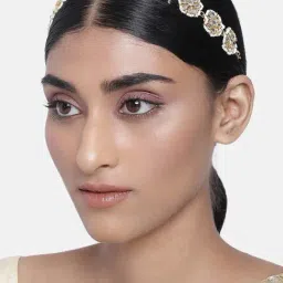 Peora Gold-Plated Traditional White Kundan Studded Sheeshphool Mathapatti-picture-11