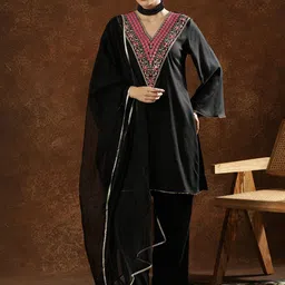 Anouk Embroidered V-Neck Thread Work Straight Kurta With Palazzos & Dupatta-image-46
